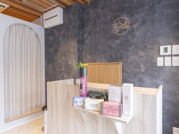 フェムビー(FEMBE)/フロント受付・ご予約受付