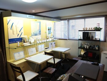 グラサヴォーグ 三宮店/