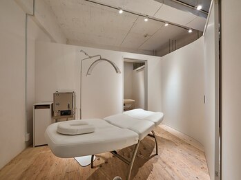 ブルーム 四条烏丸(bloom)/落ち着いた雰囲気の店内◎