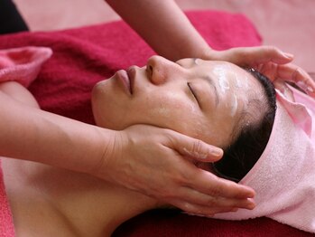 カモミール(Chamomile)/フェイシャルリフトアップ　60分