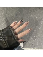 ムーイ 外苑前(mooi.)/mirror