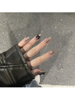 ムーイ 外苑前(mooi.)/mirror