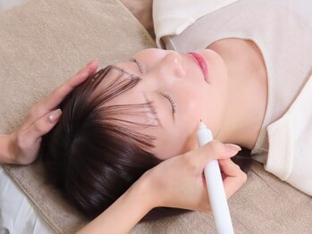 シミケア専門サロン Lotus. 千早香椎店【シミ/シワ/毛穴/小顔】/丁寧なカウンセリングで安心