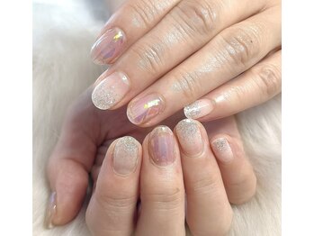 モモ(Momo)/オーロラキラキラネイル