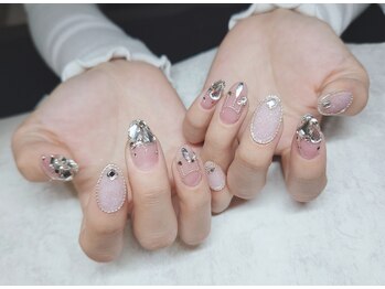 マニル アンド ネトラ(manil & netola)/プリンセスブライダルネイル。*