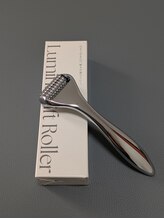 パウズ(Paws)/美容鍼〈美顔ローラー使用〉