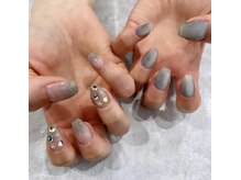 レジアント(Rediant)/ちぐはぐネイル