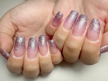 ヨーローネイル(YOLO Nail)/ラメグラデーショネイル