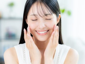 マツヤニホットセラピーサロンWishの写真/新潟の大人女性に選ばれる「マツヤニ増し増しコース」でお顔の産毛はもちろん、うなじまですっきりケア♪