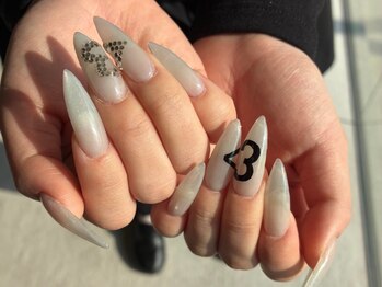 ヘアーアンドエステティック ヴェリス(hair&esthetic Velis)/ロングネイルで<3