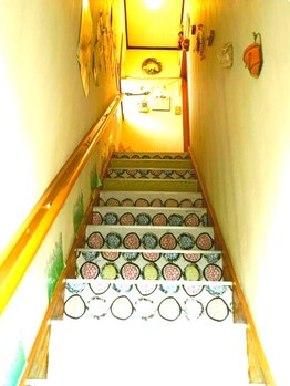 リラクゼーションサロン ラビネ/2階です