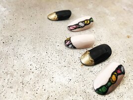 ベージュドステンドグラス