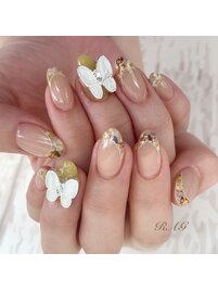 押し花フレンチ蝶々ネイル