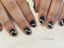 ラ フルール(La Fleur)/うねうねネイル