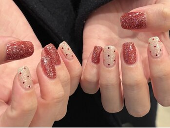 ネオイ(neo:i)の写真/ふと、ついつい見てしまうネイルで日常に彩りを。