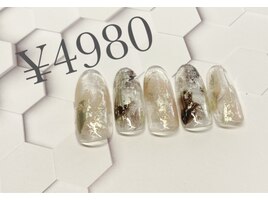 今週のネイル4980円／パラ5980円