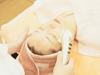 ラフェリア 弘明寺(Raffelia)/EMS(低周波)美顔器☆