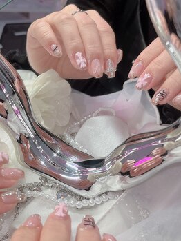 アール(R)/クロムデザイン