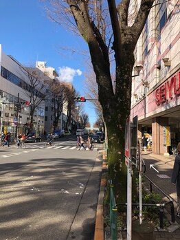 アーユル ビューティック(Ayur Beautique)/道順１　西友の通りを直進