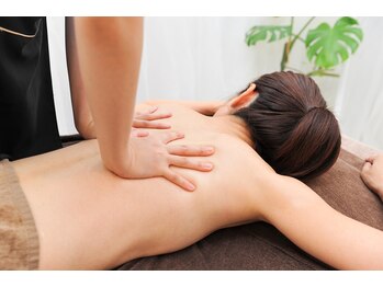 オリエンタル ルボワール(oriental Revoir)/背中オイルリンパマッサージ