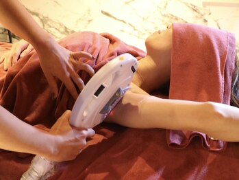 サロンディアマン(SALON DIAMANT)の写真/業界最高峰脱毛マシンLUMIX-A9導入店☆平日限定!全身脱毛(顔/VIO込)¥10000◆顔脱毛!通常¥4000→今だけ¥2000