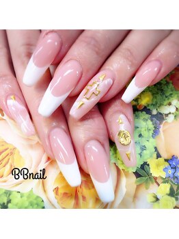 ビービーネイル(BB)/スクエアスカルプに王道フレンチ