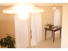 広々とした落ち着いた空間/個室完備