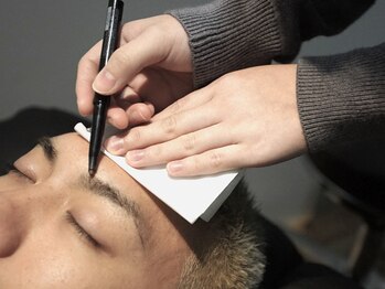 エルベ(HERVES)/眉毛は細くするだけでは×