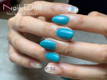 ネイルドール(Nail Doll)/ホロ×シェルネイル