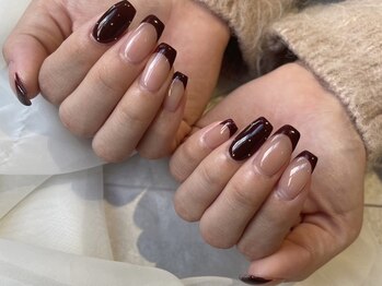 ルアナ(Luana)/持ち込み フレンチ ネイル