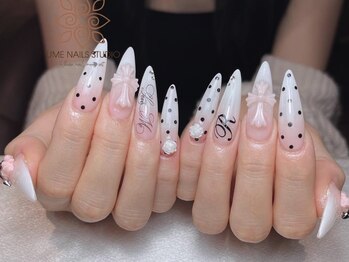ウメネイルスタジオ(UME NAIL STUDIO)/題長さだしやり放題×つけ放