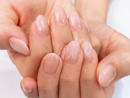 大人上品ネイル