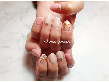 シュポルテ(chou porte)/イチゴチョコネイル