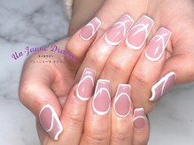 アン ジョーヌドラゴ/【自爪ネイル】フレンチライン