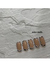 ミィスネイルズ(mies nails.)/トレンドニュアンス