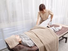 グランツ(glanz)/【施術の流れ】股関節、骨盤調整