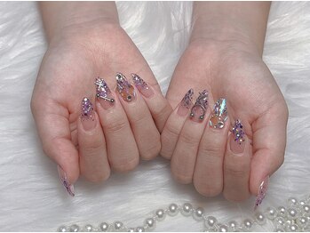 モアネイル 新宿/