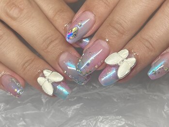 カラーズ(colors.)/ストーン×ちょうちょ×寒色。