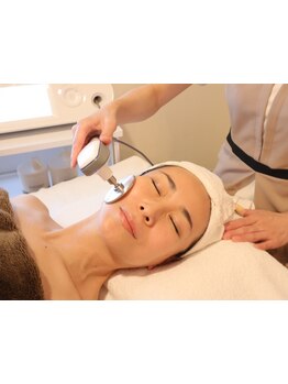 ホウレイ線・たるみ改善！予防ケア