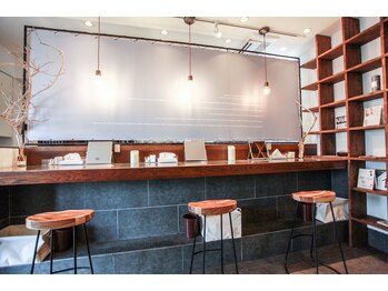 トラット エステアンドアイズ(tratto)/【パウダールーム】