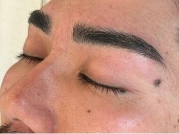 エヌ 久留米店(N)の写真/眉毛を整えて爽やかな印象に☆眉毛スタイリングで清潔感＆第一印象が大幅UP！≪アイブロウワックス¥3,500≫