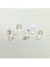 レヴィエリス バイ イーエル(Re VIELISS by E.L)/フラワーネイル