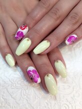 ビービーネイル(BB)/花柄ネイル