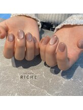 リッシュ(RICHE)/血色感ピンクマグネット