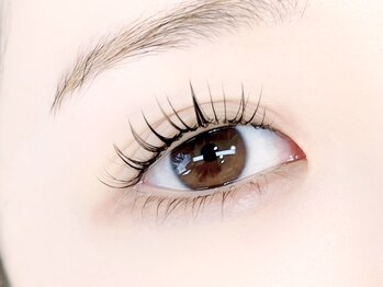 レオラ(Leola)の写真/【マツエク予約が8割/カウンセリング重視】束感パリエク/バインドロックですっぴんも可愛く盛れてキ-プ力◎