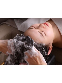 ヘッドスパで癒されたい