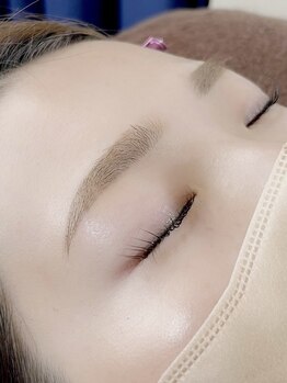 アマンジオ/オットー 新居浜店(amanjiwo/Otto)/アイブロウ（部分間引きあり）