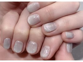 今冬流行！スノードームネイル