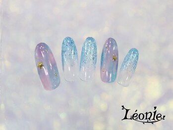 レオニー(Leonie)/ゆめかわオーロラネイル