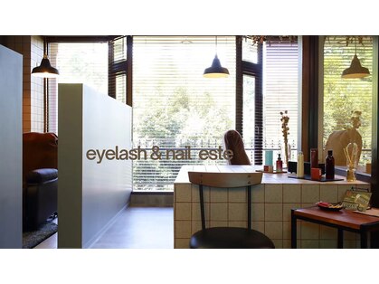 エスト 国立店(este)の写真